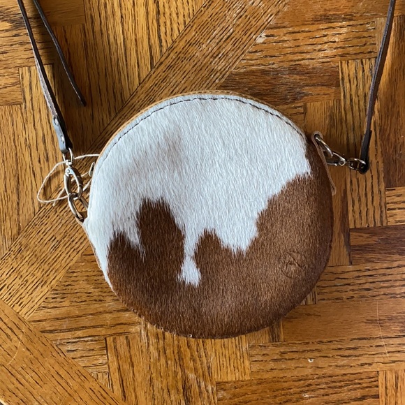 Brand New Real Cow Hyde Round Purse - Picture 3 of 9